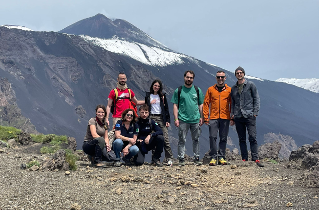 Collegamento a The research group of Newton project recently visited Osservatorio Etneo