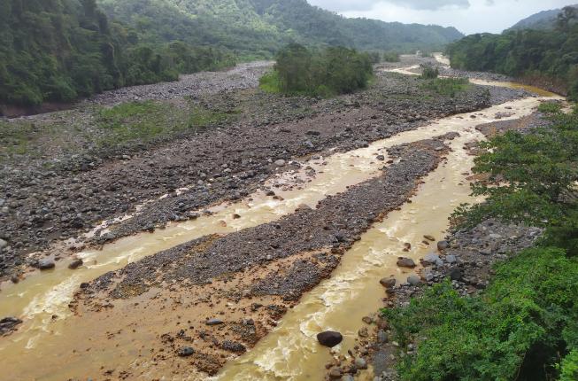 Collegamento a Ricerca sul campo in Costa Rica: geomorfologia fluviale in ambienti vulcanici